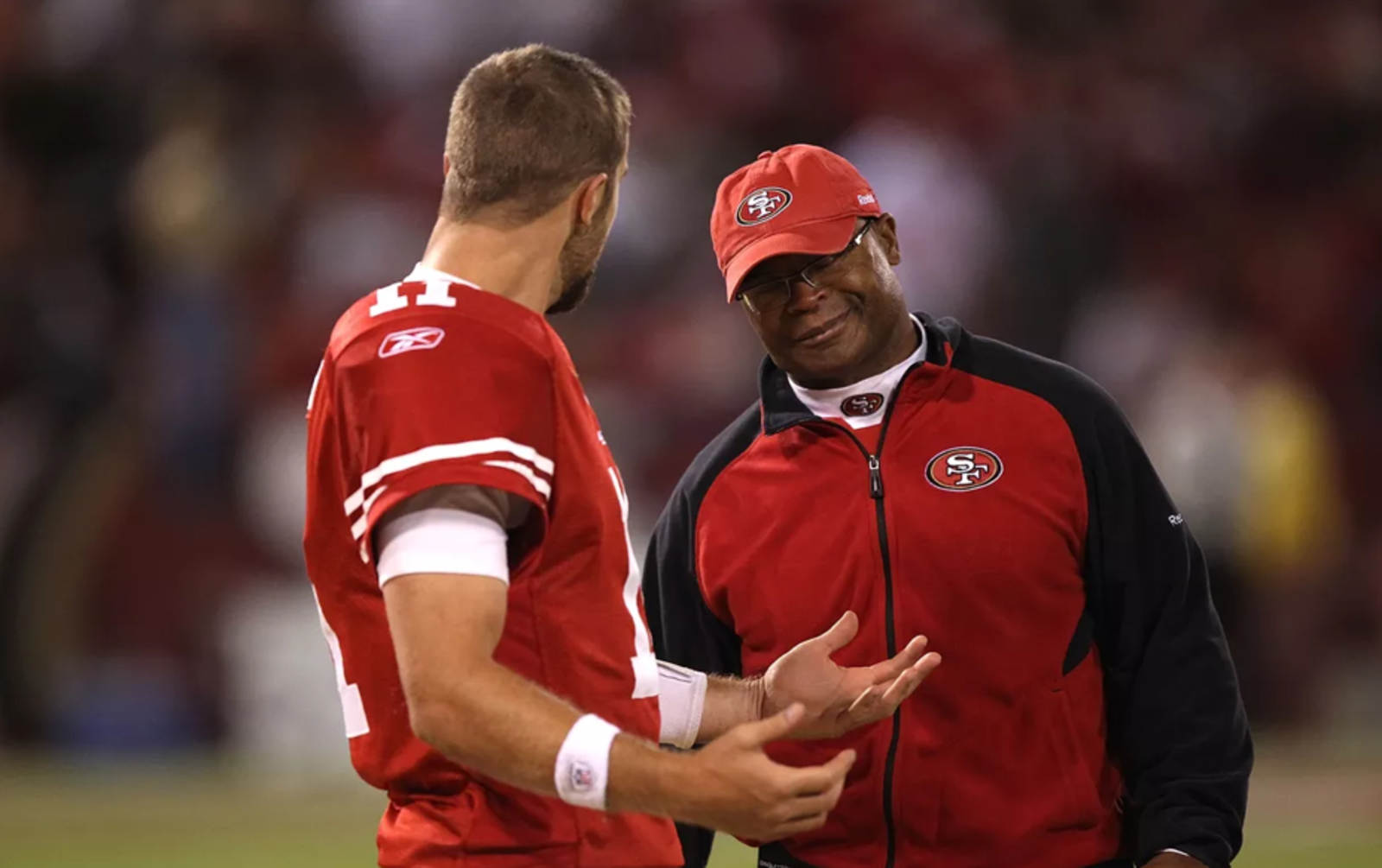 Mike Singletary wants back in the game